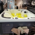 1004969-2 Hot tub with thermocap [new]