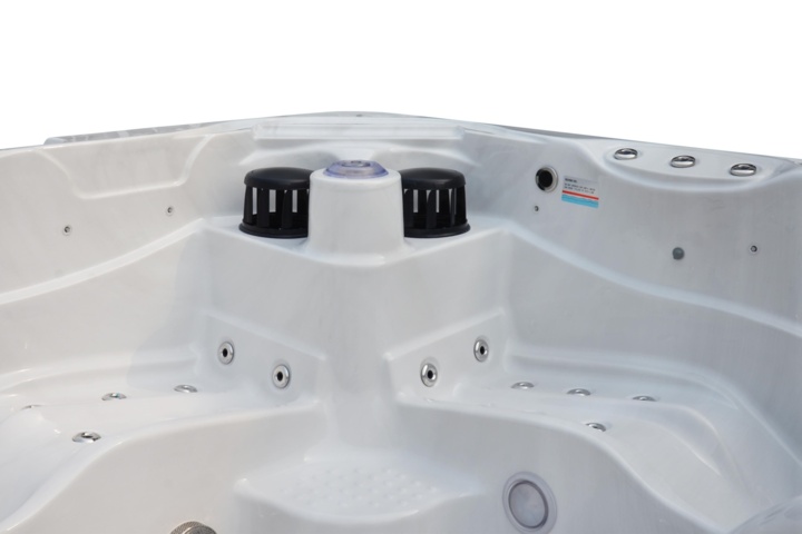 1004969-14 Hot tub with thermocap [new]