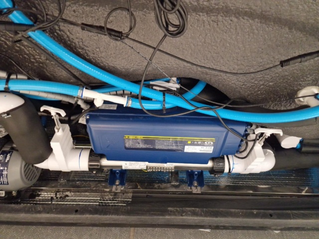 1004969-26 Hot tub with thermocap [new]