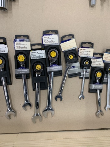 1005507-8 Lock keys, block keys, etc