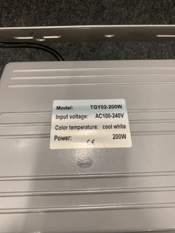 1005516-3 LED Spotlight 200W