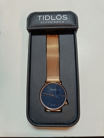 888270-5 TIDLÖS "The original" Blå urtavla, Armband Roseguldfärgad milanese