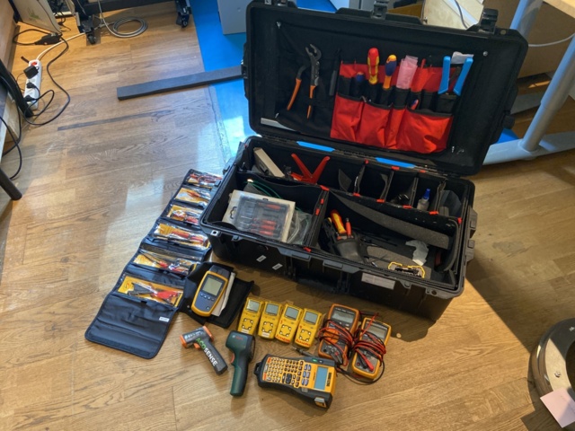 980419-1 Various measuring tools etc