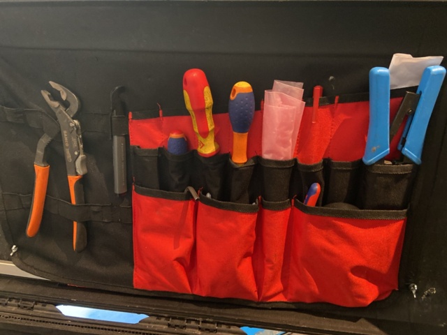 980419-3 Various measuring tools etc