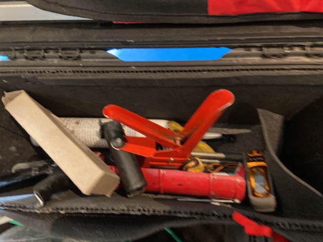 980419-6 Various measuring tools etc