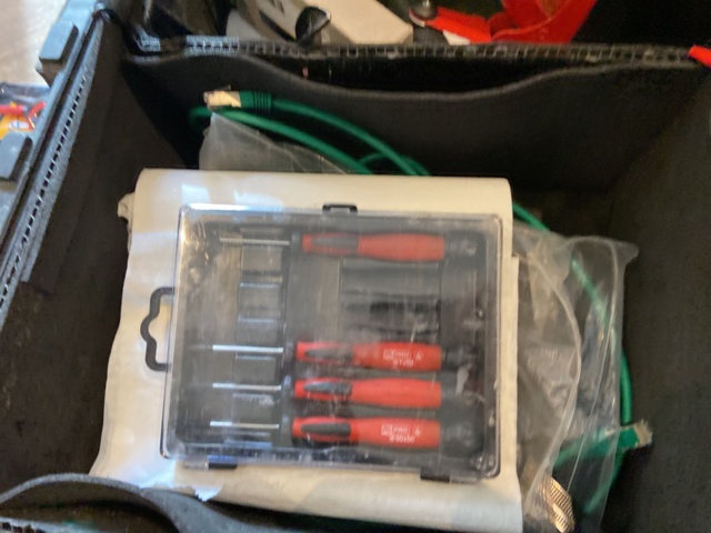 980419-7 Various measuring tools etc