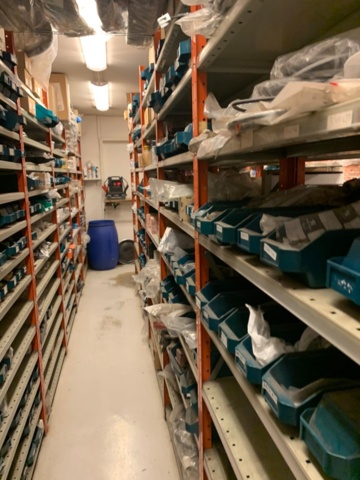 420921-3 Citroen large spare parts stock purchase SEK 1.2 million stock list attached, shelves backs included