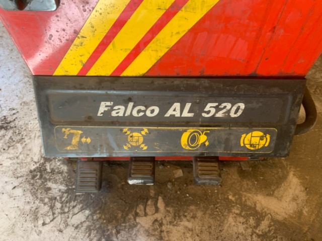 956063-2 Tire machine Falco AL520