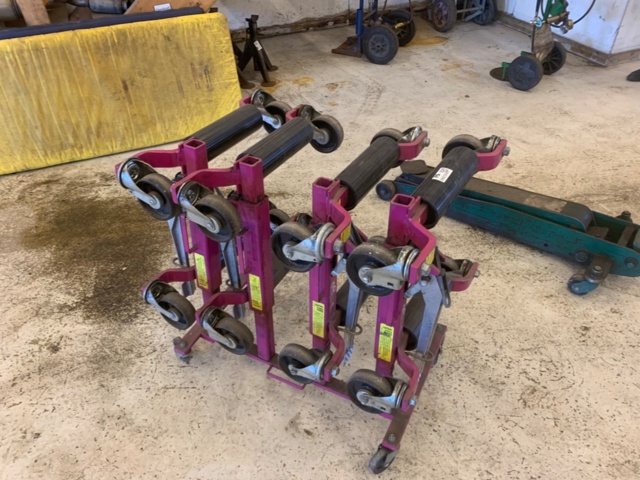 956226-1 Wheel dolly GoJak 5000 4pcs on a wheel stand