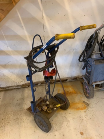 956228-1 Gas welding cart with hose, bells and new box with nozzles