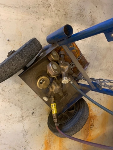 956228-2 Gas welding cart with hose, bells and new box with nozzles