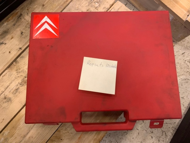 956264-11 Various Citroen tools