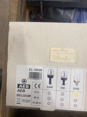 1005546-4 Pallet with vehicle lighting