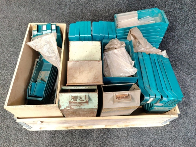 1005013-2 Sorting trays/plastic boxes