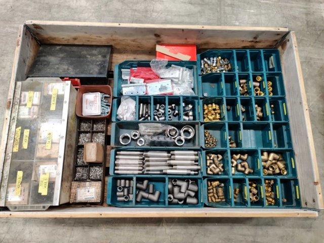 1005015-1 Pipe fittings in i.a. brass