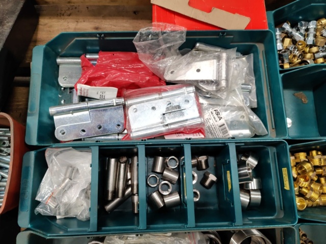 1005015-15 Pipe fittings in i.a. brass