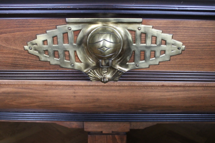 1006207-5 Unique Pool Table From Casino