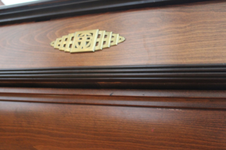 1006207-9 Unique Pool Table From Casino