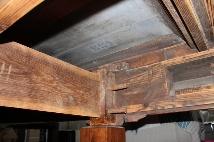 1006207-12 Unique Pool Table From Casino