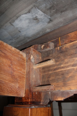 1006207-19 Unique Pool Table From Casino