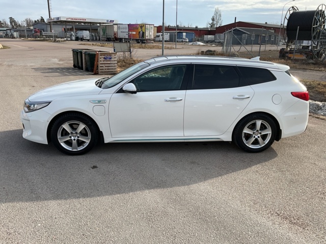 961959-2 Kia Optima Sport Wagon Plug-in Hybrid - 2018