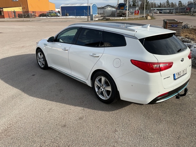 961959-3 Kia Optima Sport Wagon Plug-in Hybrid - 2018