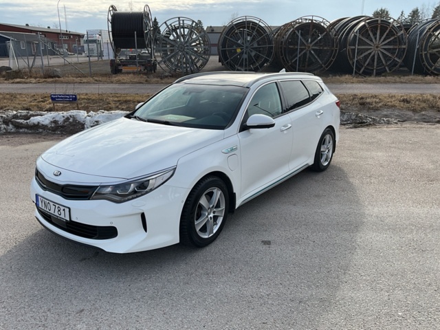 961959-11 Kia Optima Sport Wagon Plug-in Hybrid - 2018