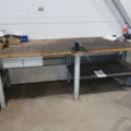 1006270-1 Workbench with vise and tool boards