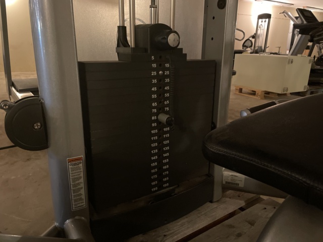 1006627-6 Seated calf press - Calf exemption Life fitness
