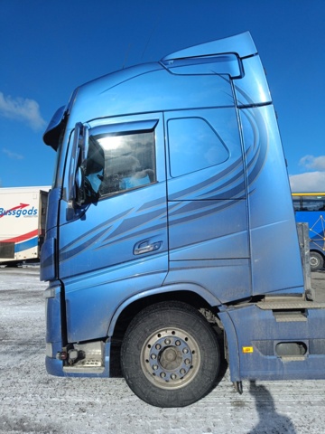 928958-32 Tractor Volvo FH 550 6x2 -2016
