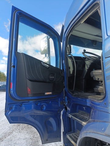 928958-81 Tractor Volvo FH 550 6x2 -2016