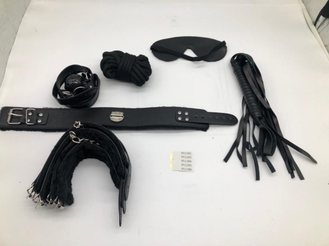 951283-1 BDSM Kit - Shipping included