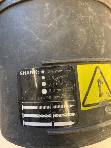 992487-4 Nail guns 2 Senco (battery/gas and compressed air)