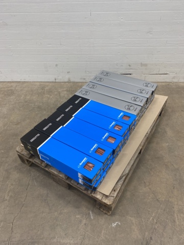 1006928-1 Pallet with banded screw