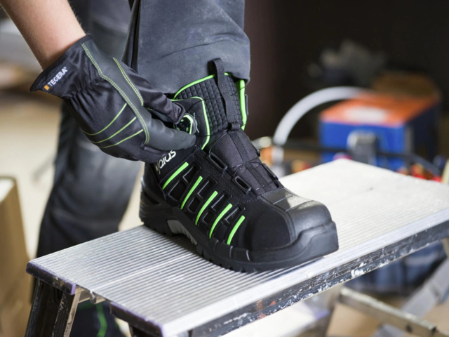 1007127-5 Jalas Exalter Easyroll protective shoe, model 9945, Size 41 - Shipping included