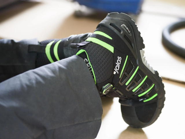 1007132-4 Jalas Exalter Easyroll protective shoe, model 9945, Size 40 - Shipping included