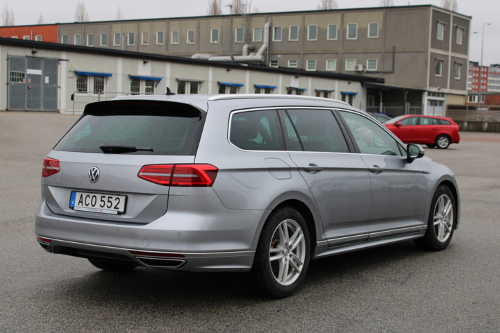 1007448-5 Volkswagen Passat 2.0 TDI R-line BlueMotion - 2018