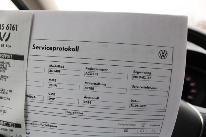1007448-27 Volkswagen Passat 2.0 TDI R-line BlueMotion - 2018