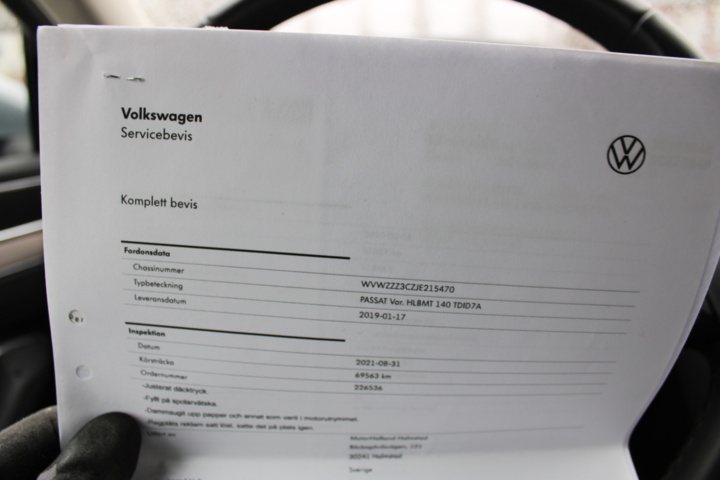 1007448-28 Volkswagen Passat 2.0 TDI R-line BlueMotion - 2018