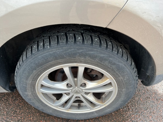 993529-16 Renault Mégane 1.5 dCi DCT - 2011