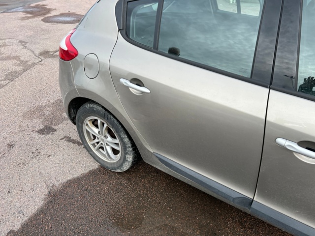 993529-21 Renault Mégane 1.5 dCi DCT - 2011