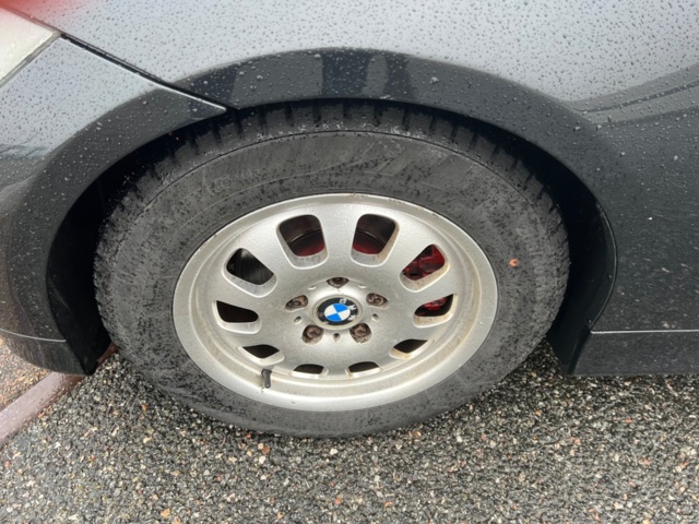 993532-18 BMW 325i Touring - 2006