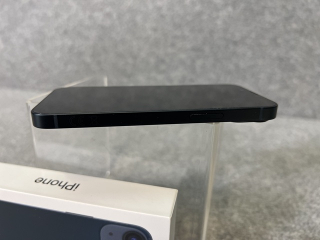 962756-4 iPhone 13 mini, 128 GB - Shipping included!
