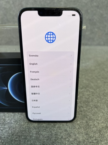 962767-3 iPhone 13, 128GB Midnight - Shipping included!
