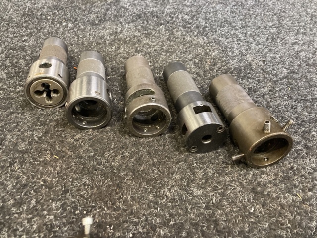 1006734-3 Floating thread chucks VBK