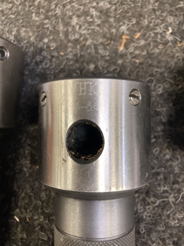 1006734-5 Floating thread chucks VBK