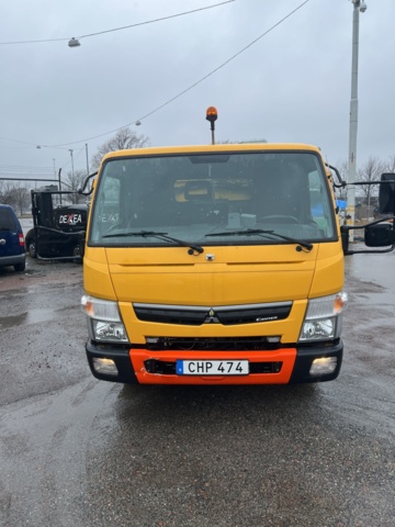 1001231-8 Garbage truck Mitsubishi Fuso Canter -2017