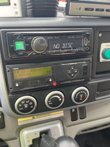 1001231-33 Garbage truck Mitsubishi Fuso Canter -2017