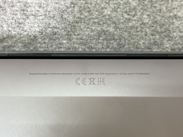 962771-11 MacBook Pro (13-inch, M1, 2020) - Shipping included!