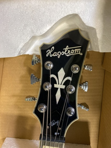 1008210-7 Guitar Hagström Viking Deluxe Baritone - Black